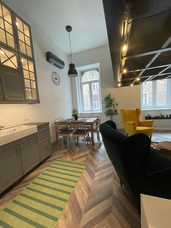 דירות בודפשט Awesome Loft - King Street מראה חיצוני תמונה